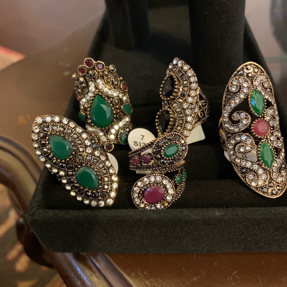 Women rings 18 each